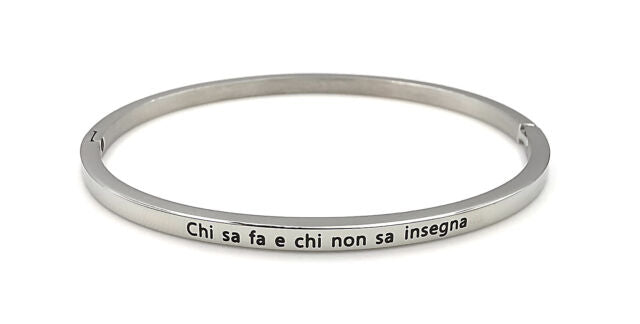 Bracciale rigido con scritta amore