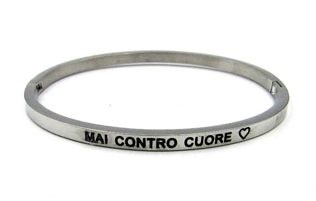 Bracciale rigido con scritta amore